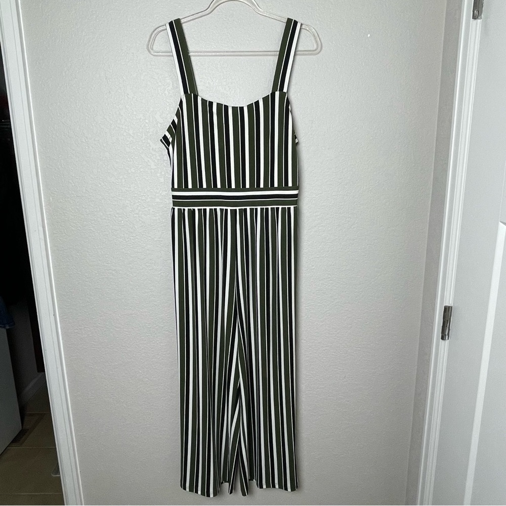 BNWT! Express Black, Green, and White Striped Jumpsuit Size L